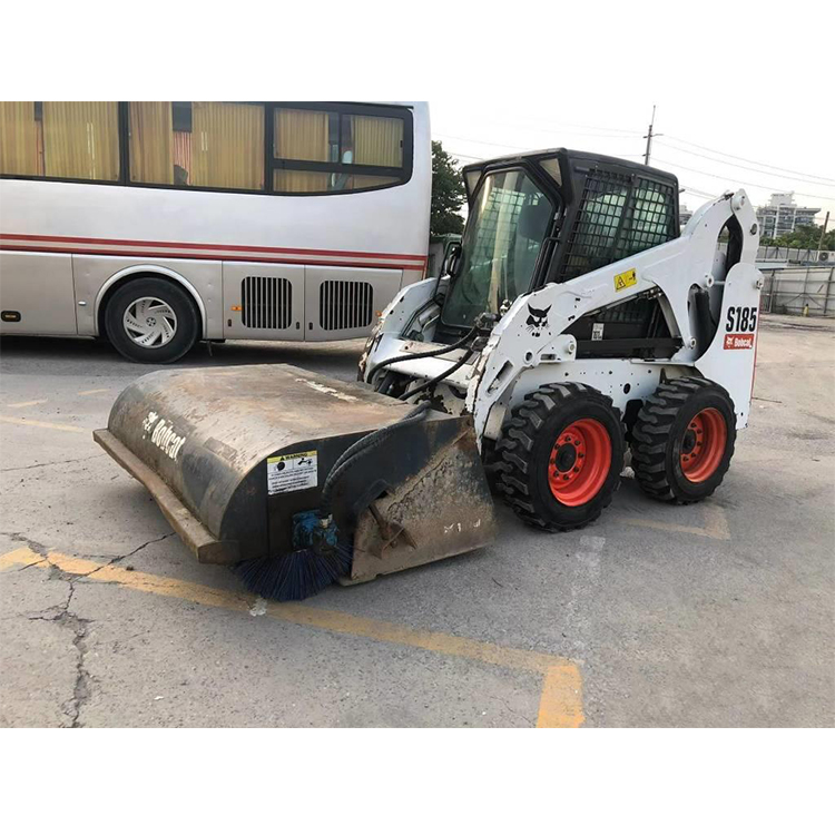 BOBCAT S185 skid steer loader